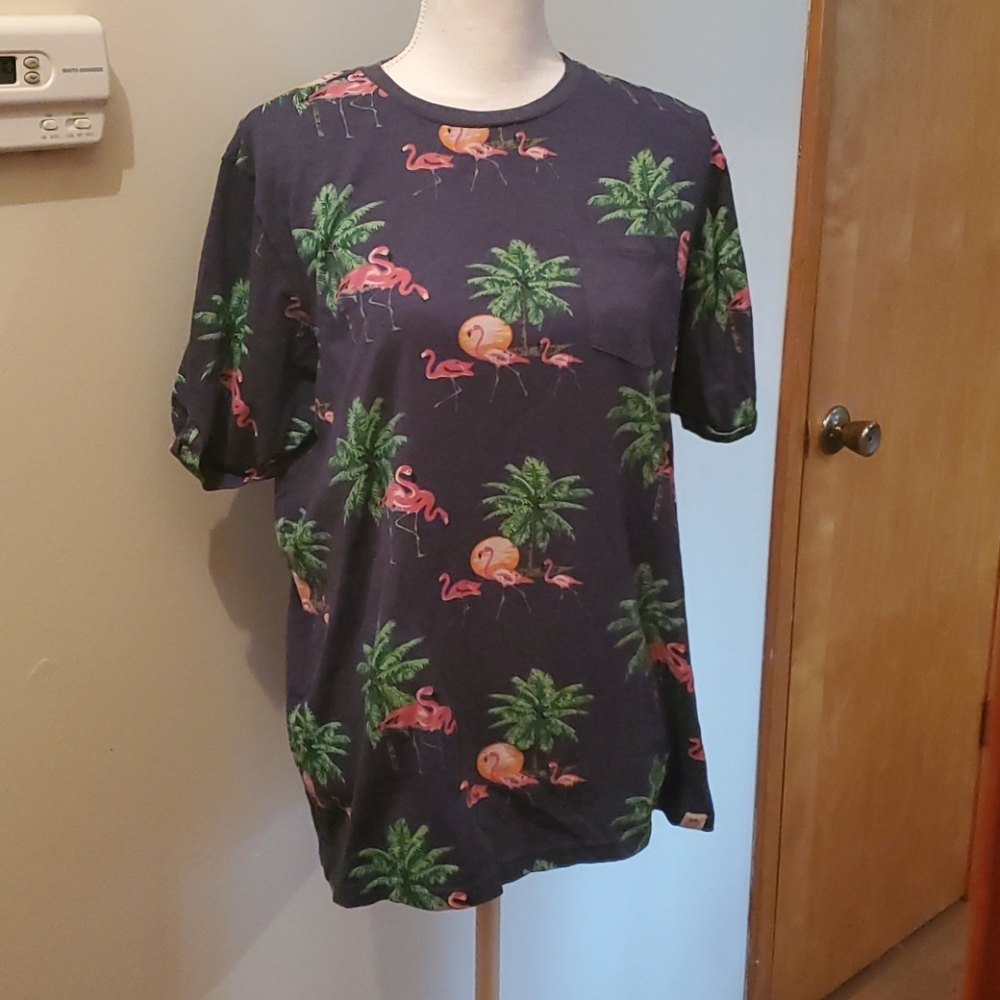 Free planet tshirt size large